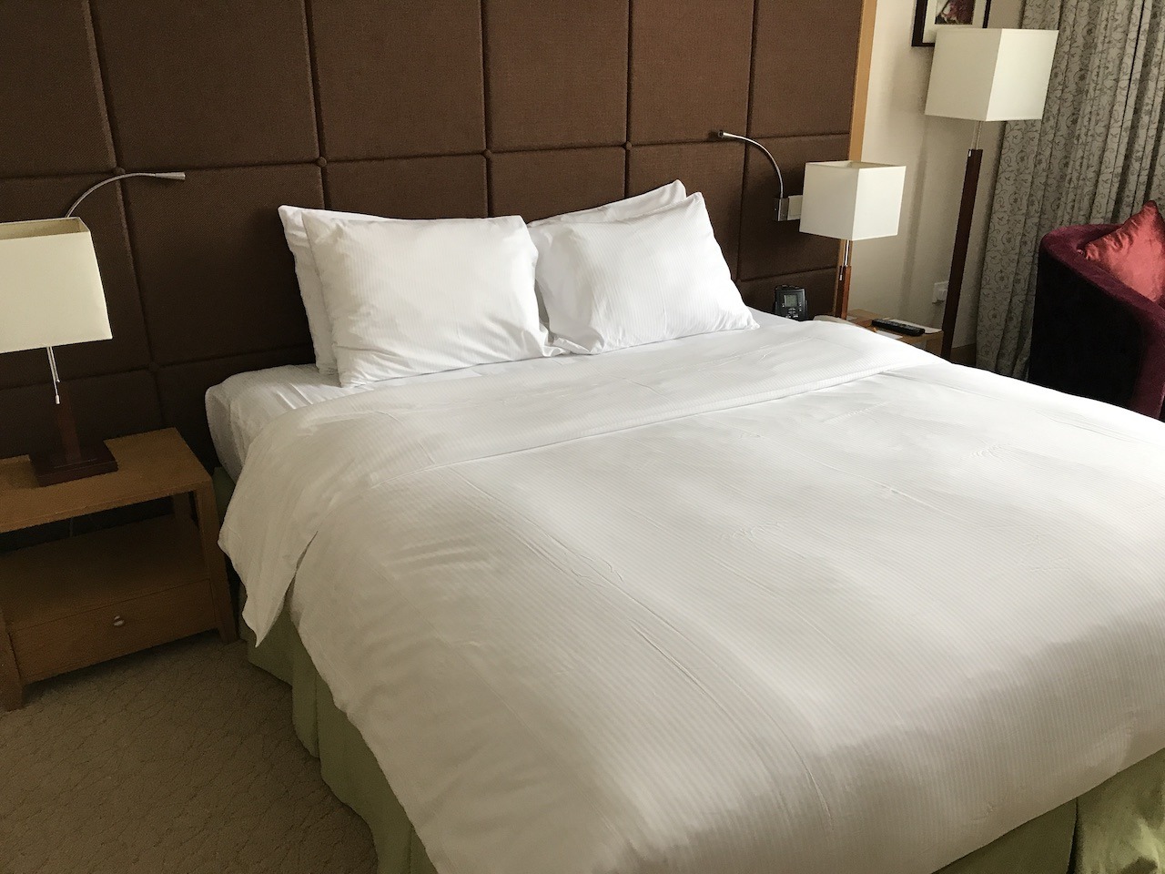 Hilton Garden Inn Hanoi Hawaii Calling Bed