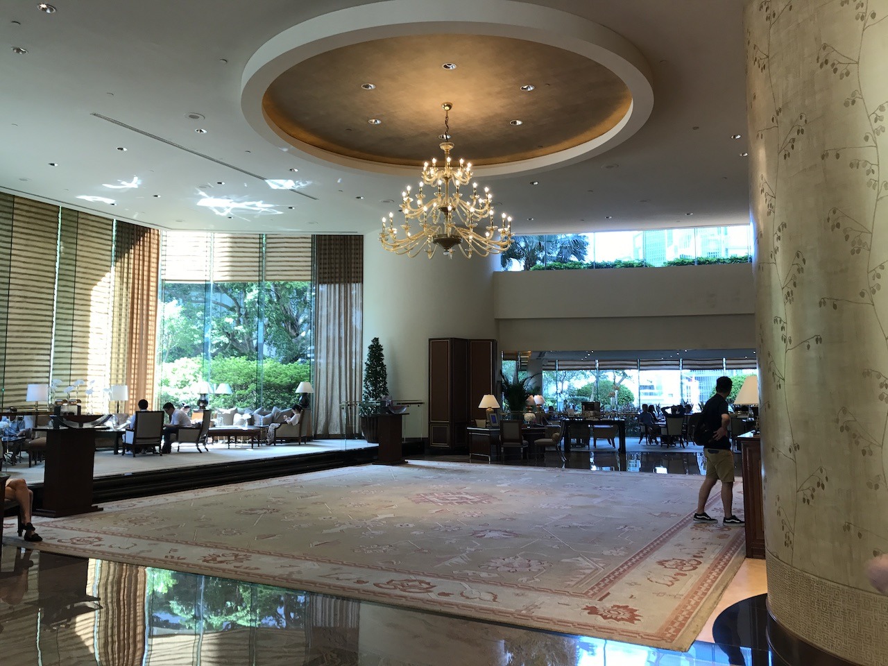 Conrad Hong Kong: White-Glove Luxury Hawaii Calling Grand lobby