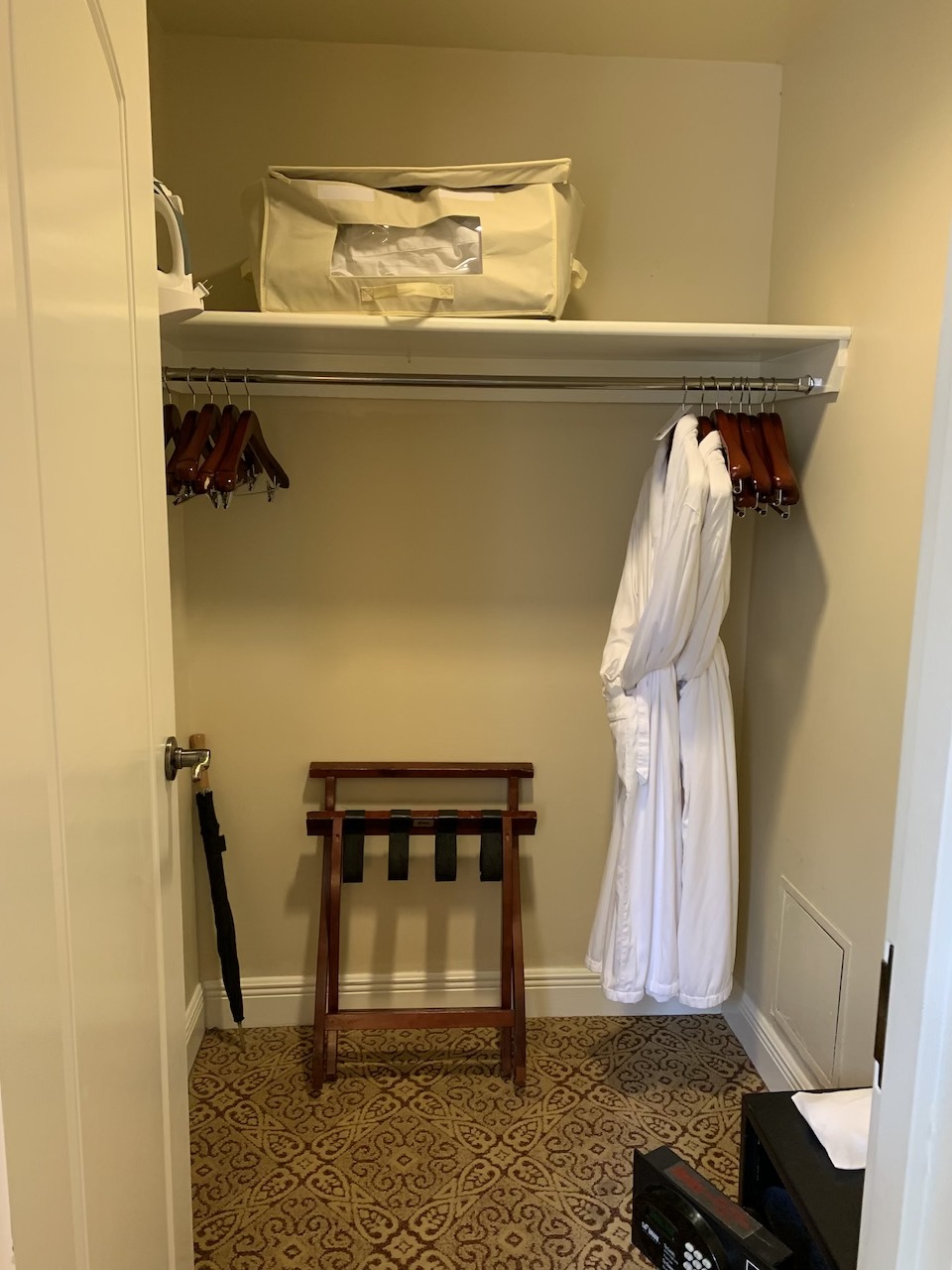 The Roosevelt New Orleans, a Waldorf-Astoria Hotel Hawaii Calling Large closet