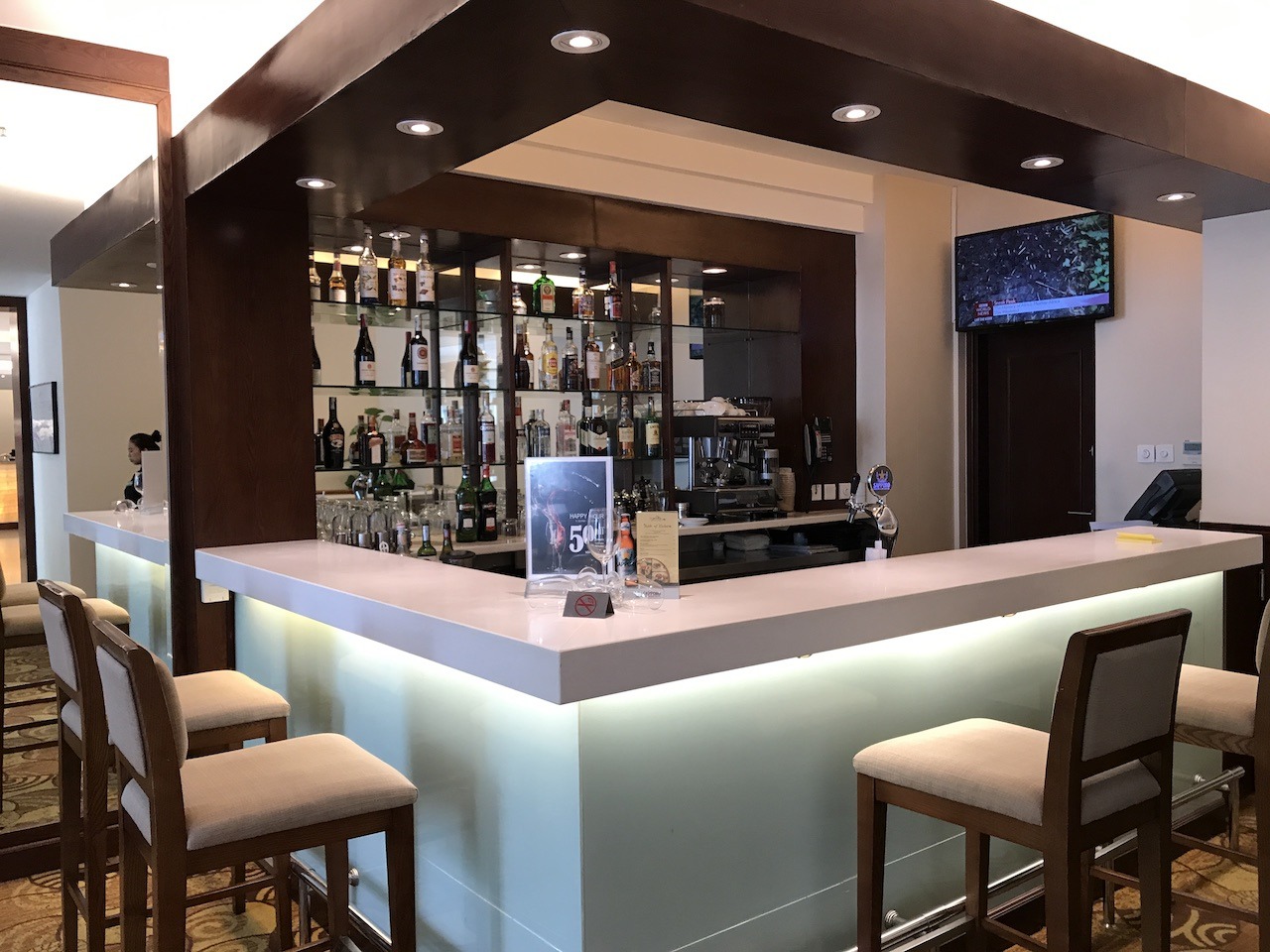 Hilton Garden Inn Hanoi Hawaii Calling Lobby bar