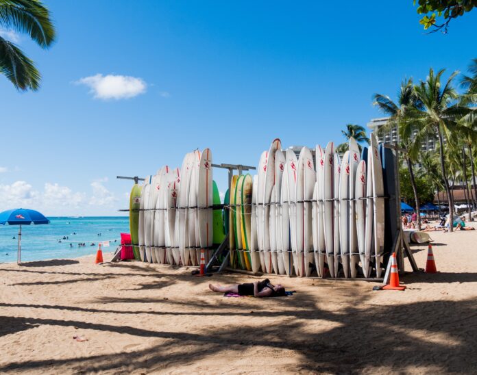 The Best Time To Visit Hawaii (2025) Hawaii Calling Surfboard Racks – Waikiki Beach