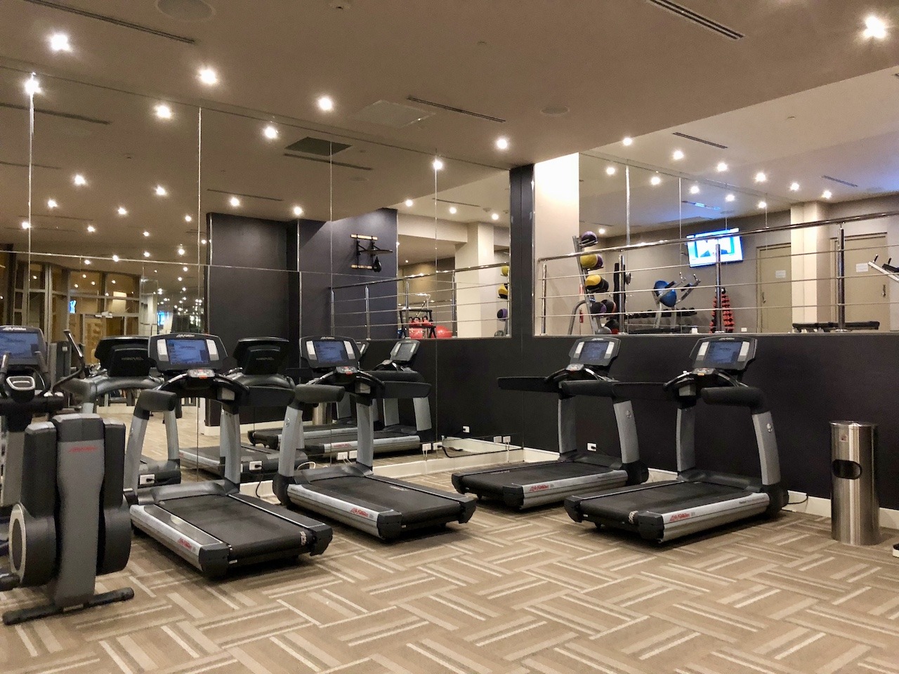Waldorf-Astoria Panama: Luxury at the Heart of the Americas Hawaii Calling Waldorf-Astoria Panama gym