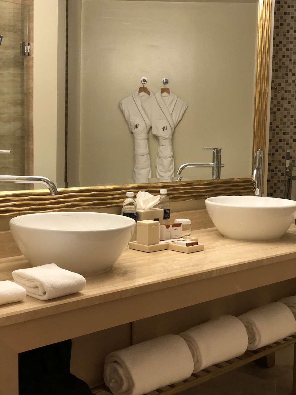 Waldorf-Astoria Panama: Luxury at the Heart of the Americas Hawaii Calling Waldorf-Astoria Panama vanities