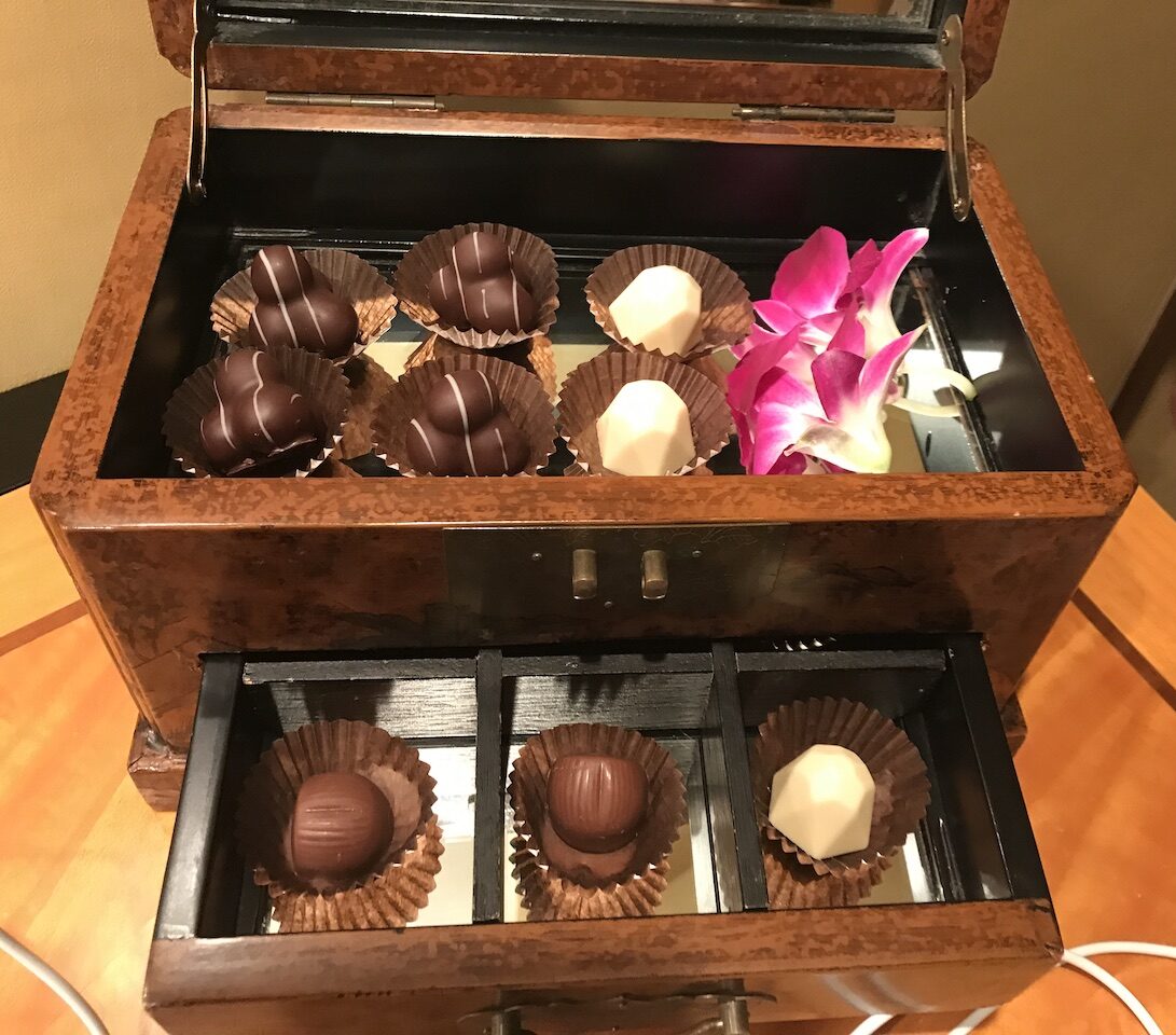 Conrad Hong Kong: White-Glove Luxury Hawaii Calling Welcome amenity