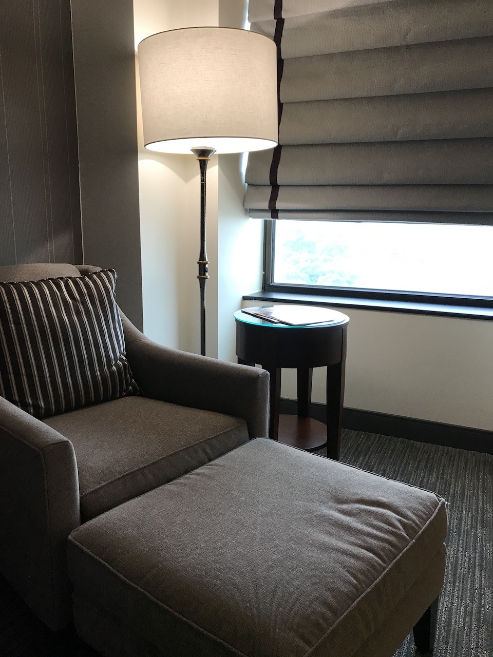 JW Marriott Houston (Galleria) - Sophisticated Business Hotel Hawaii Calling Bedroom seating