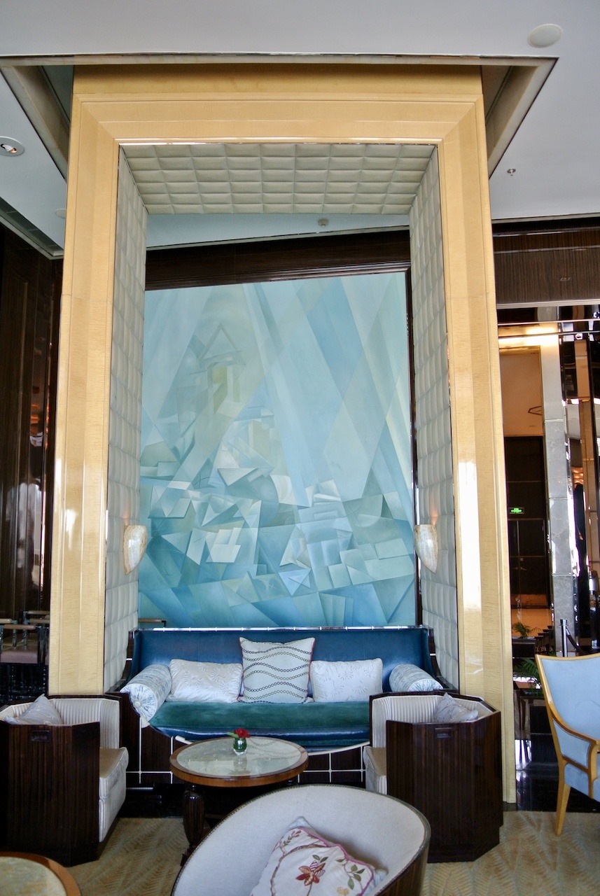 Ritz-Carlton Shanghai Pudong, On Top of the World Hawaii Calling Lobby seating