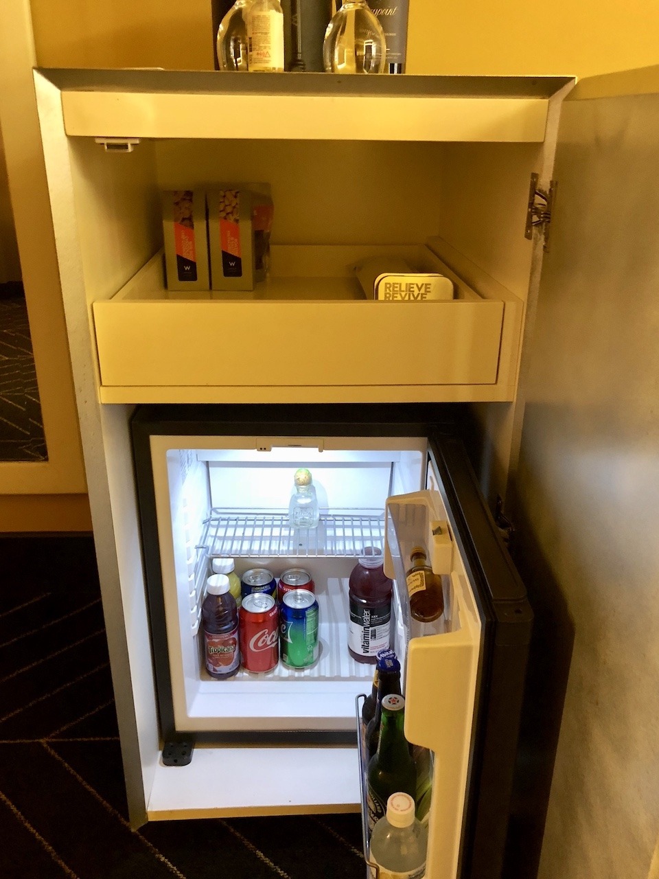 W New Orleans - French Quarter Hawaii Calling Mini fridge