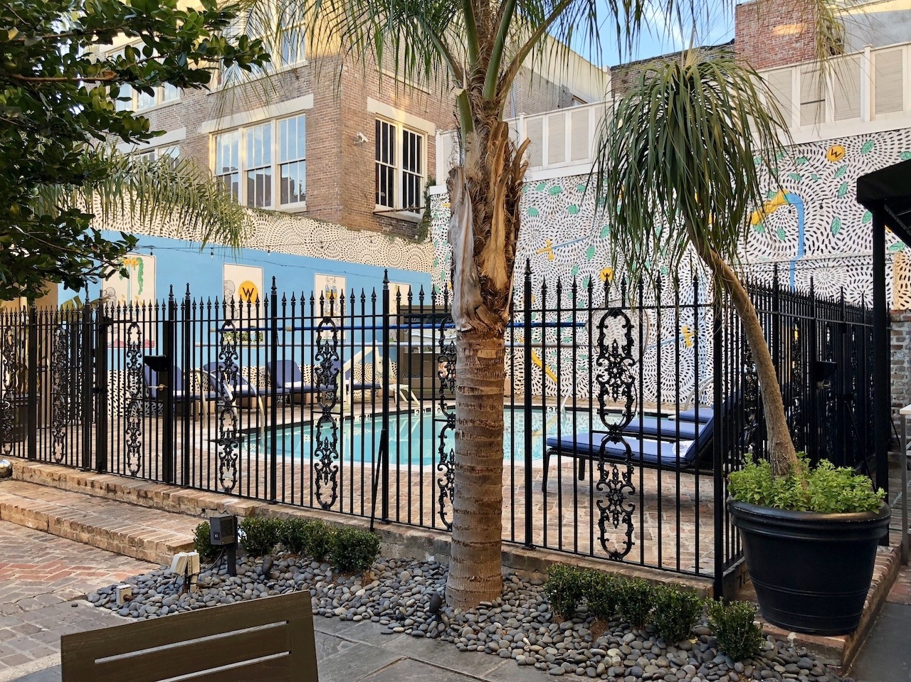 W New Orleans - French Quarter Hawaii Calling Pool