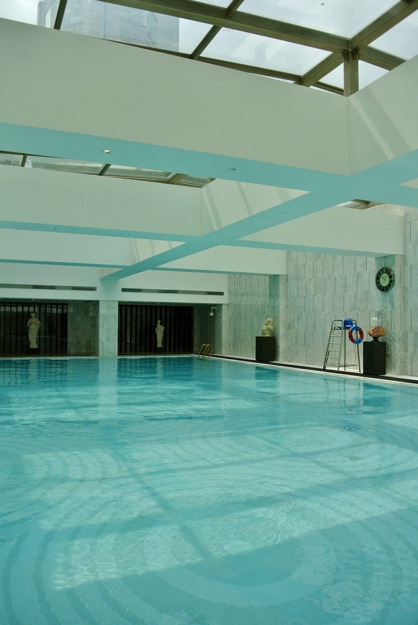 St. Regis Shanghai Jingan Offers Classic Luxury Hawaii Calling Pool