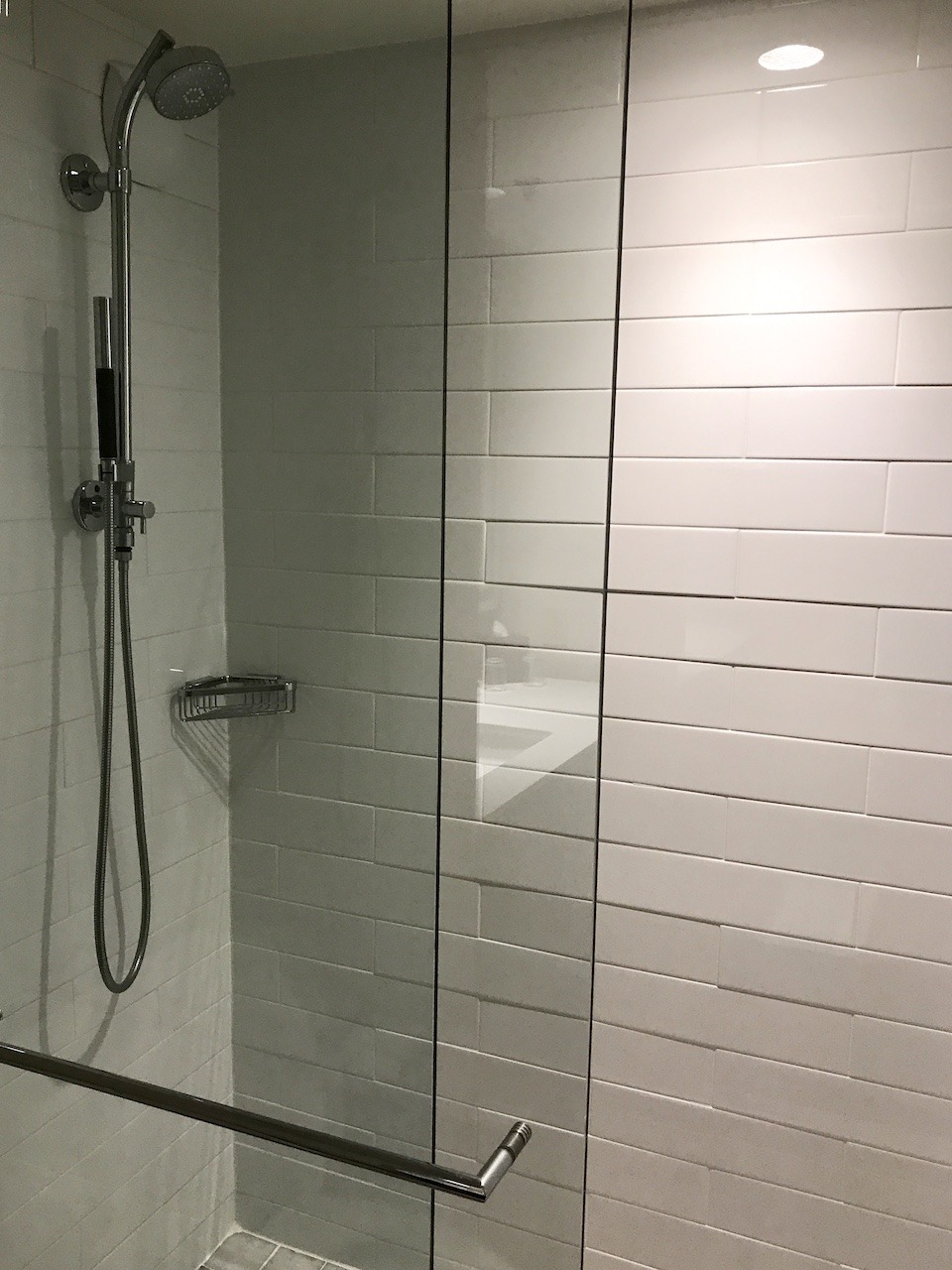 JW Marriott Houston (Galleria) - Sophisticated Business Hotel Hawaii Calling Shower