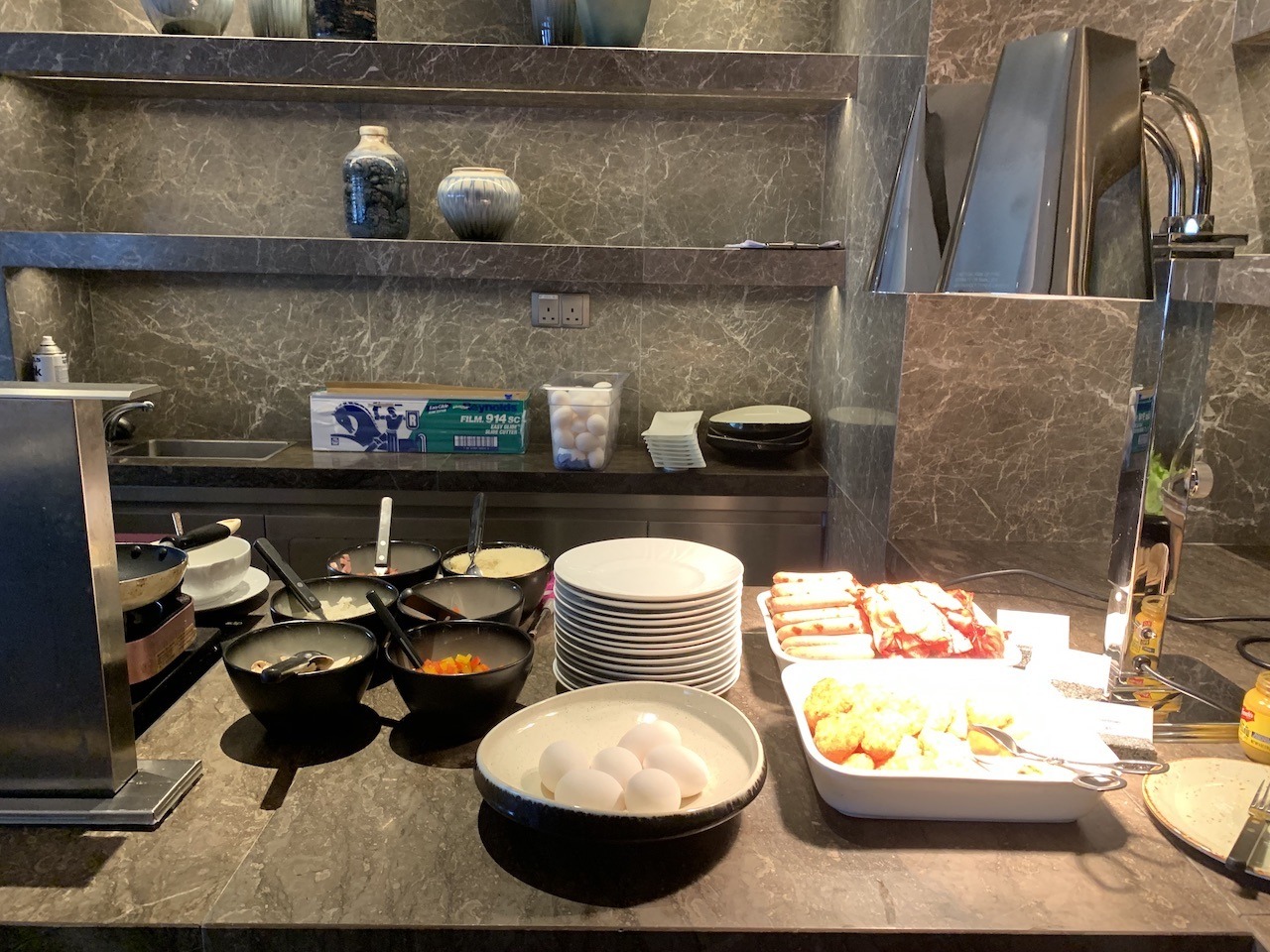 Hyatt Centric Victoria Harbour Hong Kong Hawaii Calling Hot breakfast items
