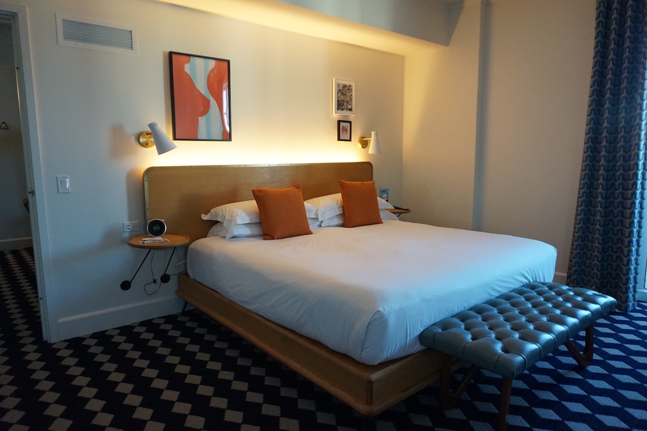 The Confidante - Hyatt Unbound Collection Hawaii Calling Hotel Confidante Bedroom
