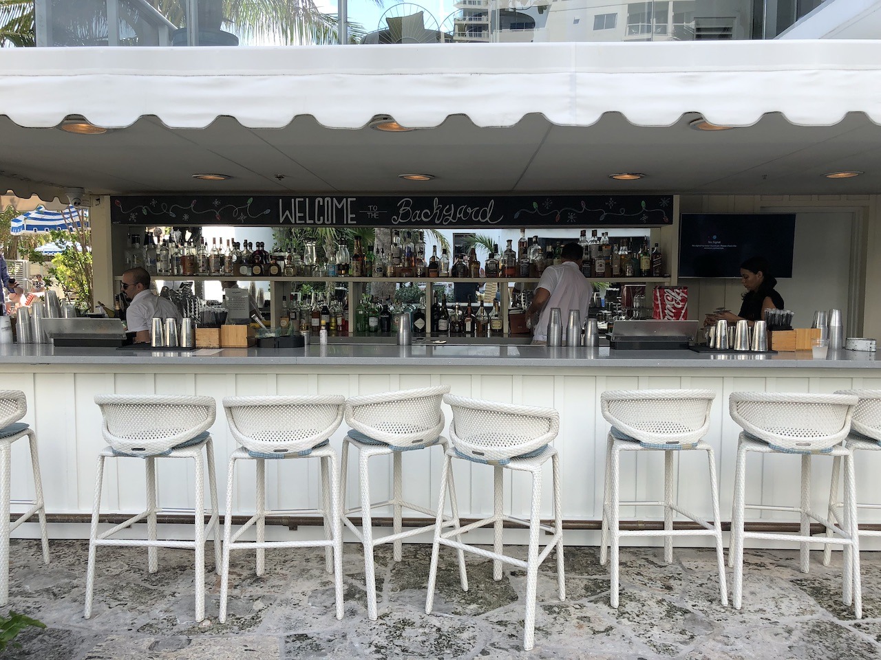 The Confidante - Hyatt Unbound Collection Hawaii Calling Hotel Confidante pool bar