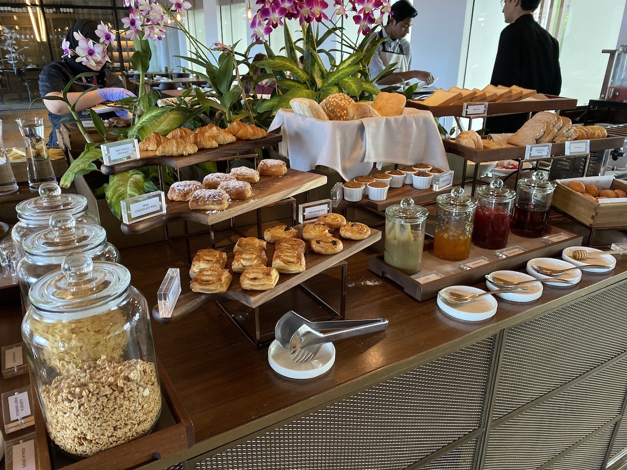 Alila Bangasar - A Hyatt Resort in Kuala Lumpur Hawaii Calling Hyatt Alila Bangasar Entier buffet breads