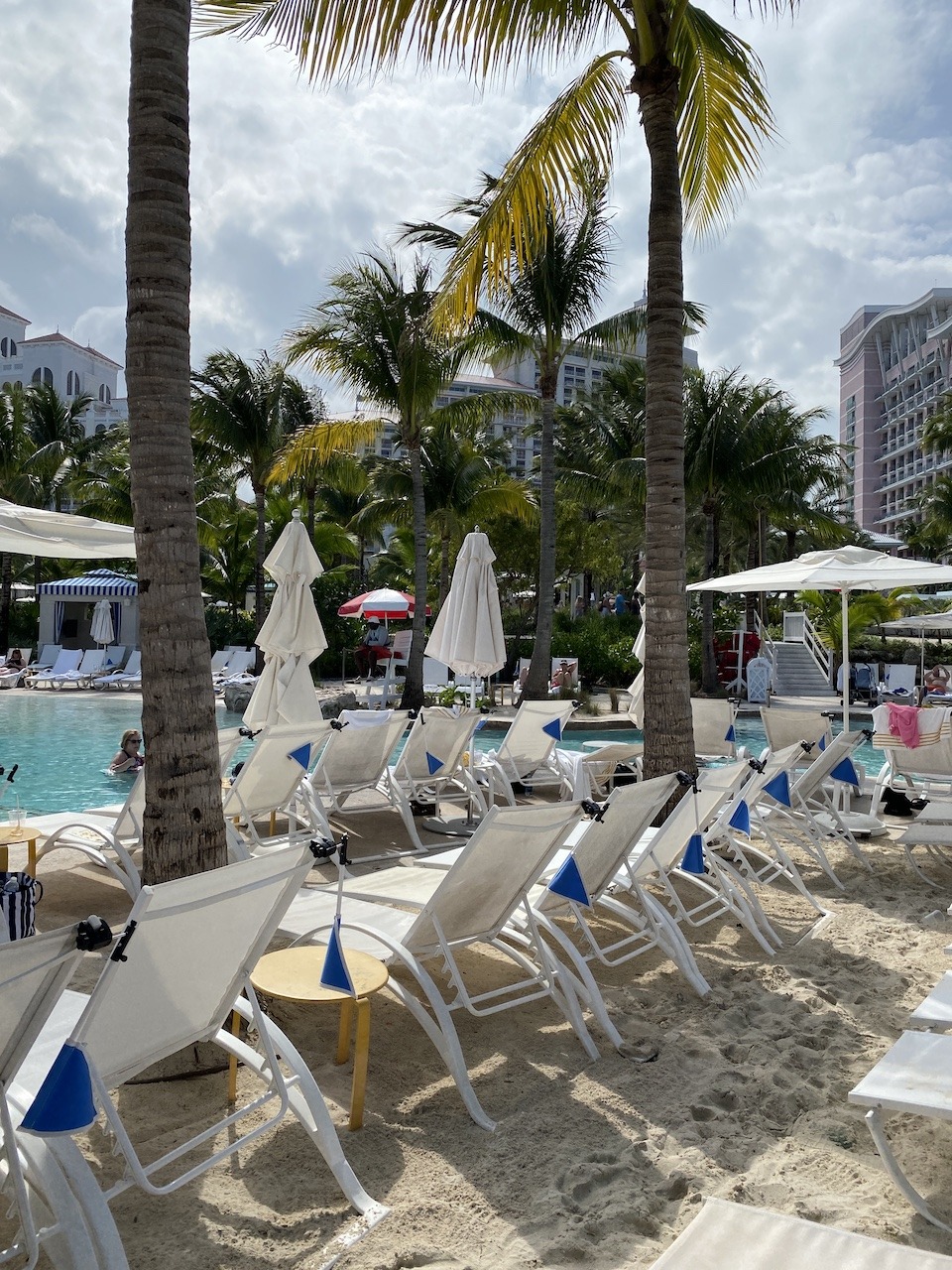 Grand Hyatt Baha Mar, Bahamas Hawaii Calling Lounge chairs at pool
