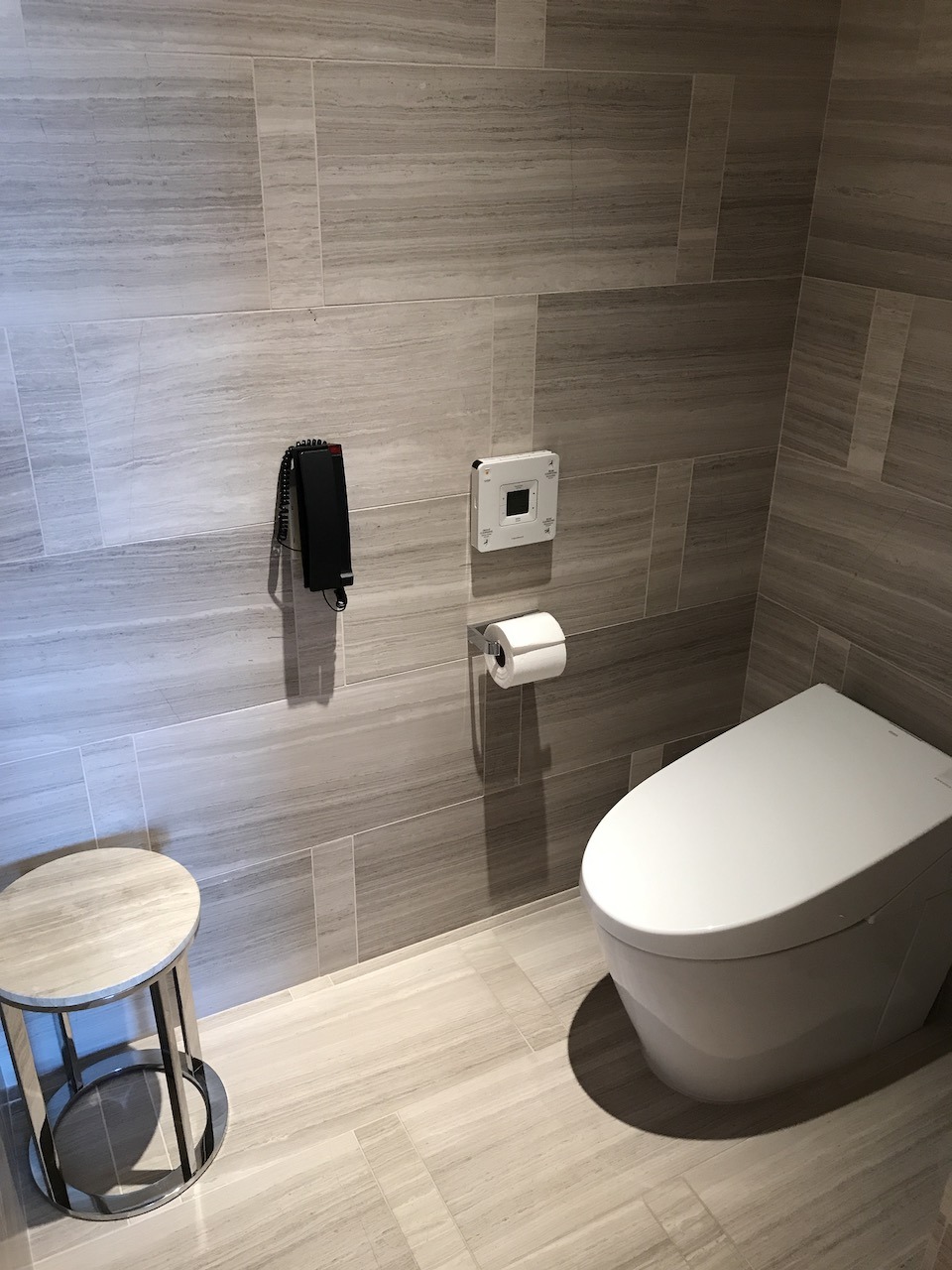 Park Hyatt New York - Elegant, Tasteful, Expansive Hawaii Calling Park Hyatt New York suite water closet