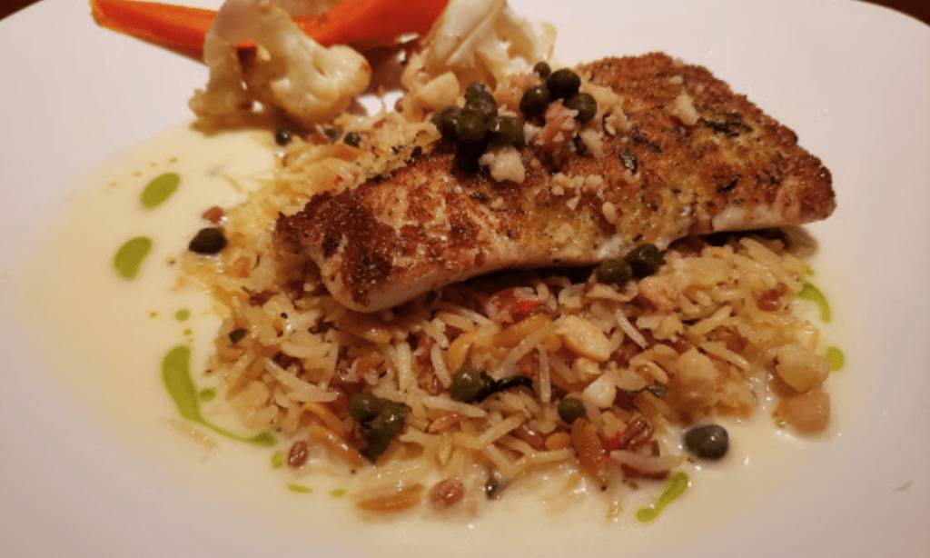 25 Best Restaurants in Hawaii for (2025) Hawaii Calling Dukes Kaua'i Restaurant Hawaii
