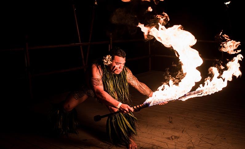 The 27 Best Luaus In Hawaii - By Island (2025) Hawaii Calling Voyagers of the Pacific Luau at Royal Kona Resort