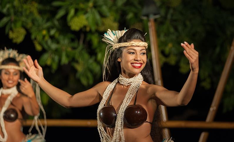 The 27 Best Luaus In Hawaii - By Island (2025) Hawaii Calling Voyagers of the Pacific Luau at Royal Kona Resort