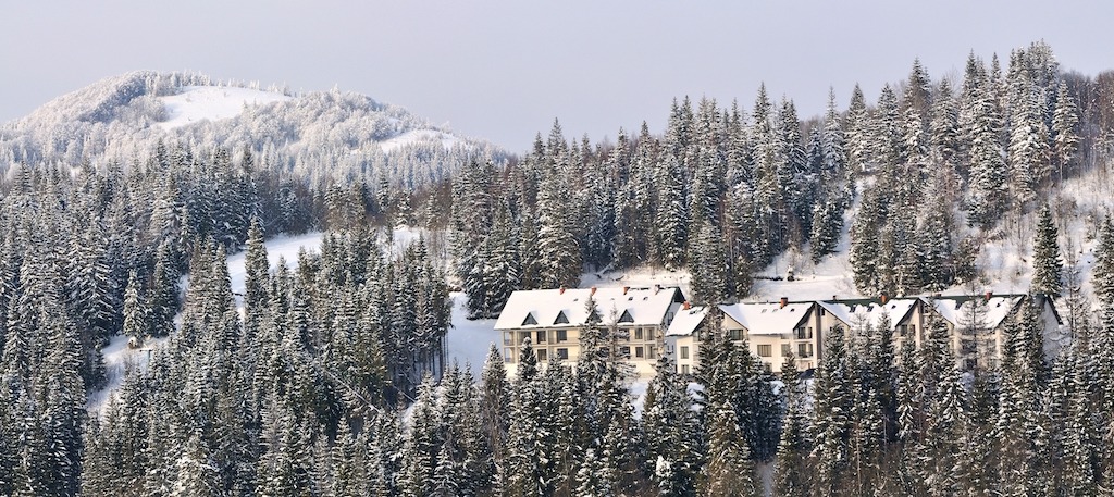 The Best Time To Visit Alaska (2024) Hawaii Calling Hotel Reservations in Alaska