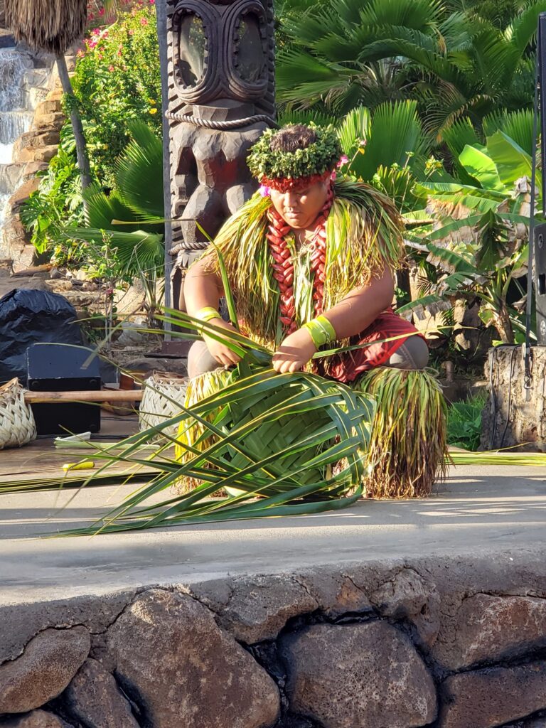 The 27 Best Luaus In Hawaii - By Island (2025) Hawaii Calling Chief's Luau