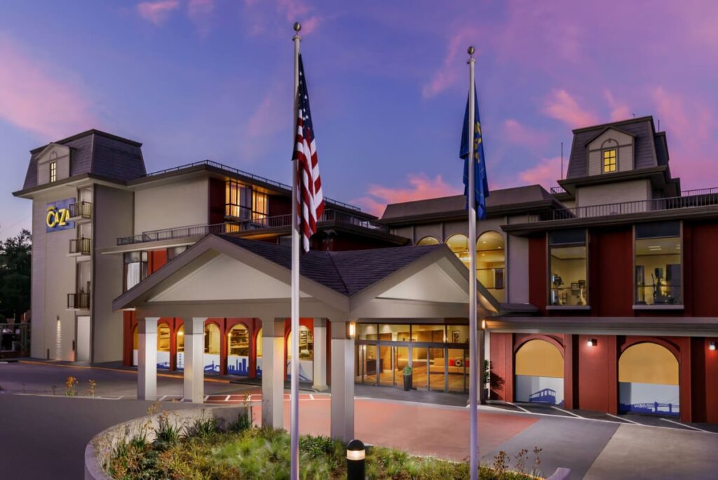 10 Best Hotels in Fisherman's Wharf, San Francisco Hawaii Calling a building with flags in front of it