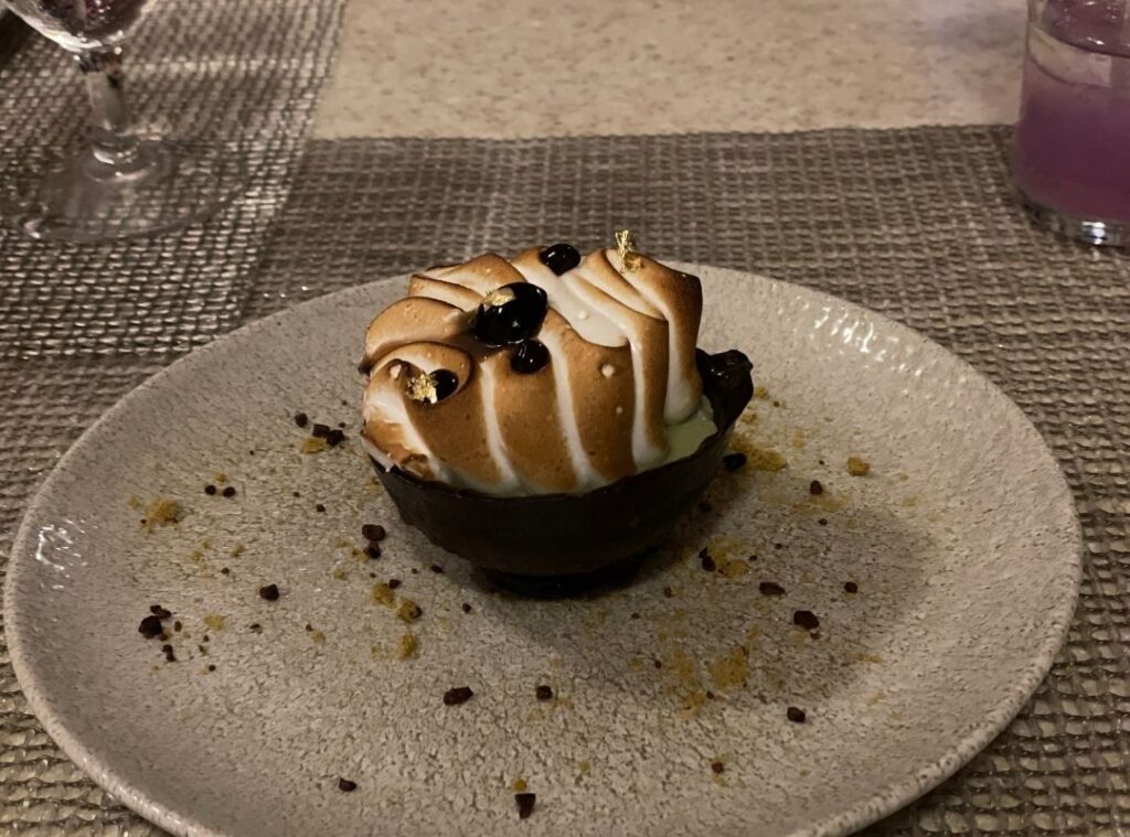 Review & Video: The Royal Hawaiian, Waikiki, A Luxury Collection Hotel Hawaii Calling a dessert on a plate