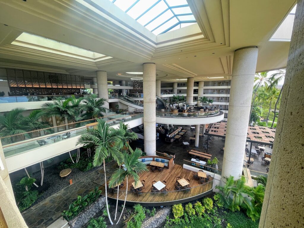 Review & Video: The Westin Hapuna Beach Resort Hawaii Calling a building with a glass roof and a large atrium