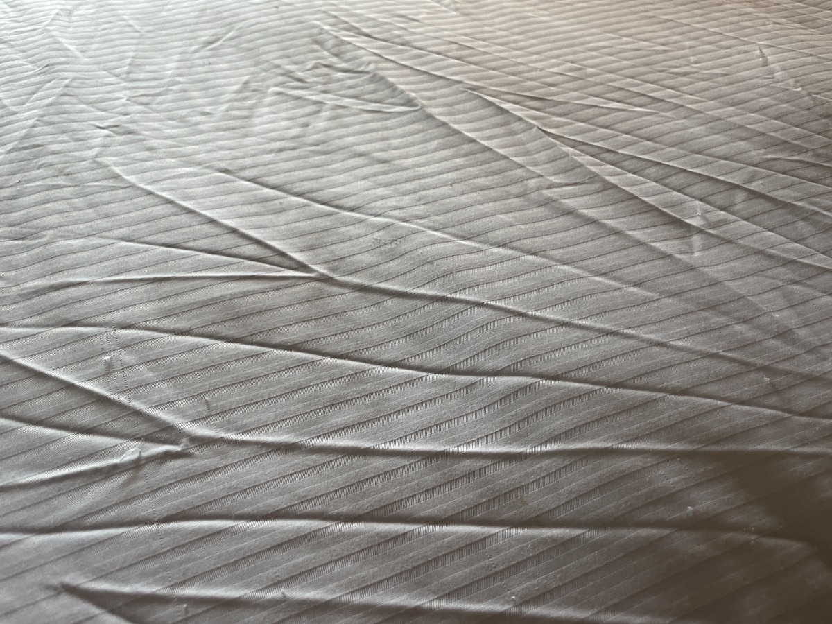 Review & Video: The Westin Hapuna Beach Resort Hawaii Calling a white sheet with a leaf pattern