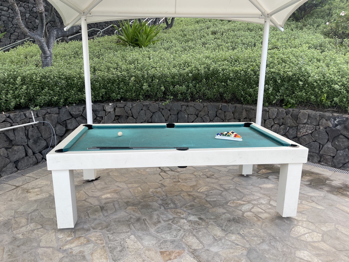 Review & Video: The Westin Hapuna Beach Resort Hawaii Calling a pool table under a canopy