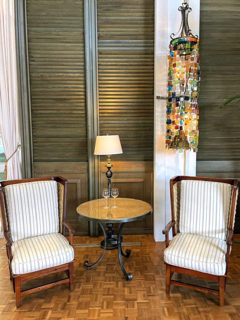Review & Video: The Kahala Hotel and Resort, Presidential Luxury Hawaii Calling two chairs next to a table