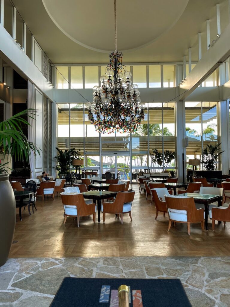 Review & Video: The Kahala Hotel and Resort, Presidential Luxury Hawaii Calling a room with tables and chairs