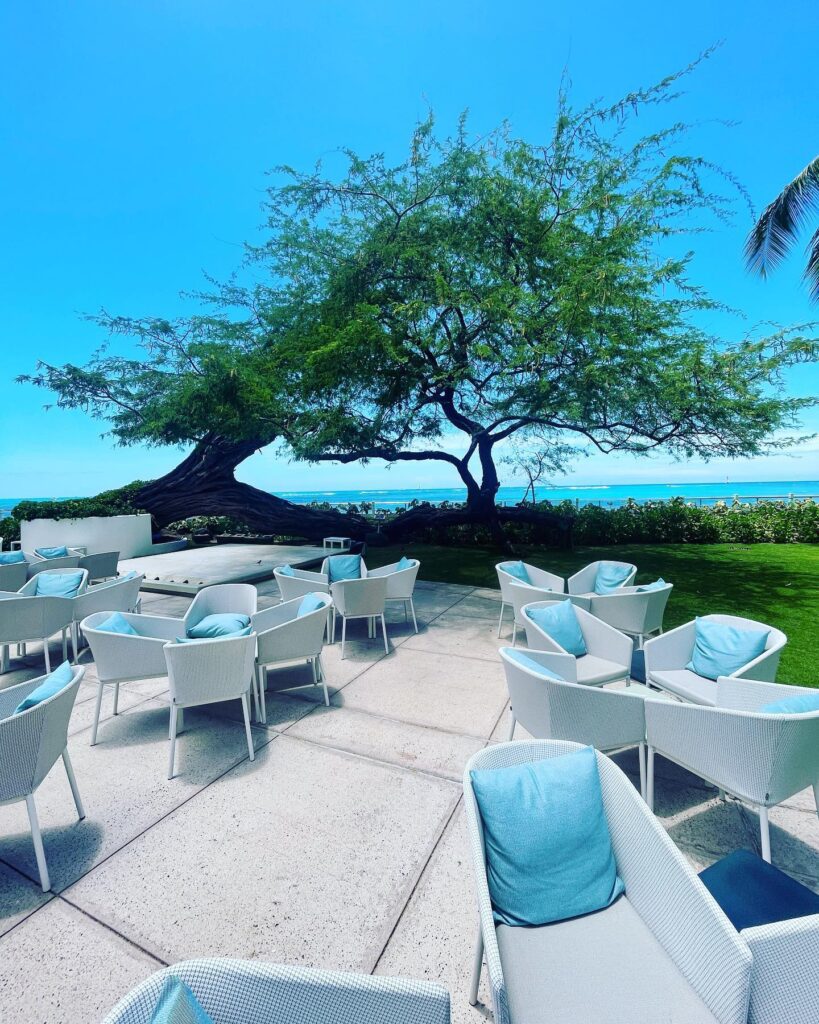 Luxury Oahu 7 Day Itinerary 2023 Hawaii Calling view from the Halekulani Hotel, a luxury oahu 7 day itinerary hotel