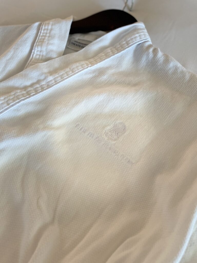 12 Plush & Cozy Hotel Robes Of The World Hawaii Calling Ritz-Carlton Waikiki