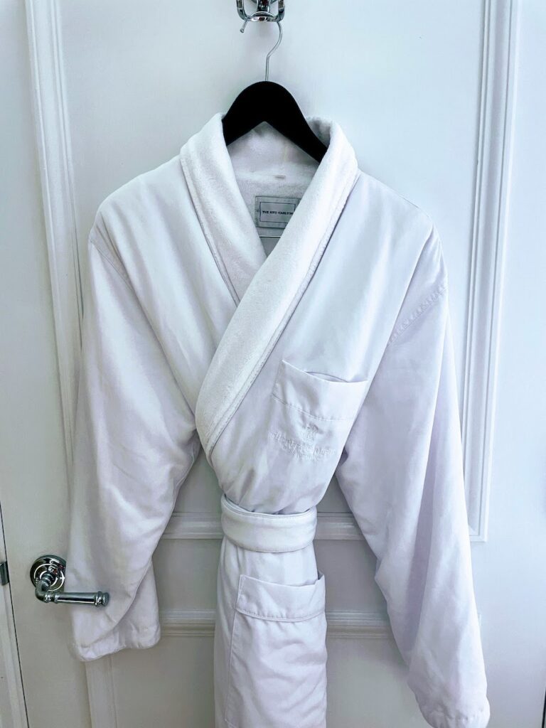 12 Plush & Cozy Hotel Robes Of The World Hawaii Calling bathrobes