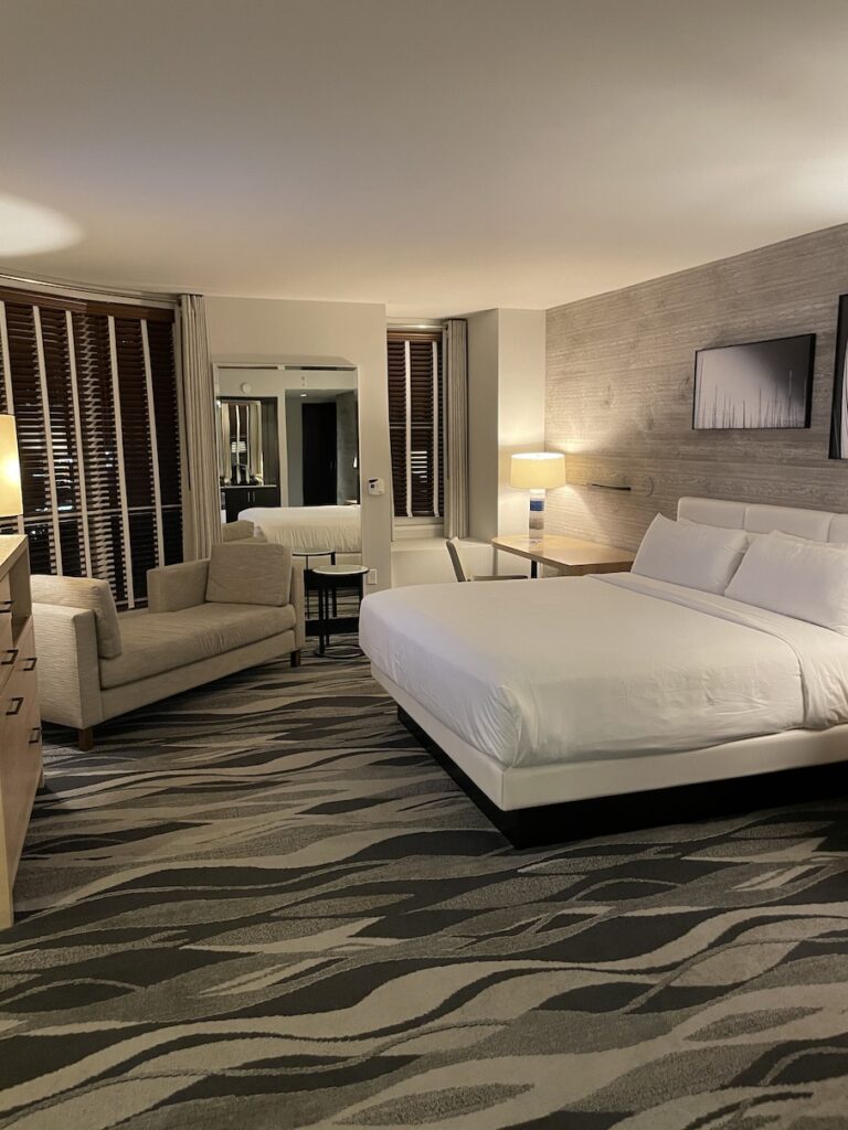 Review & Video: Hotel Republic San Diego, Autograph Collection Hawaii Calling a room with a bed and chairs
