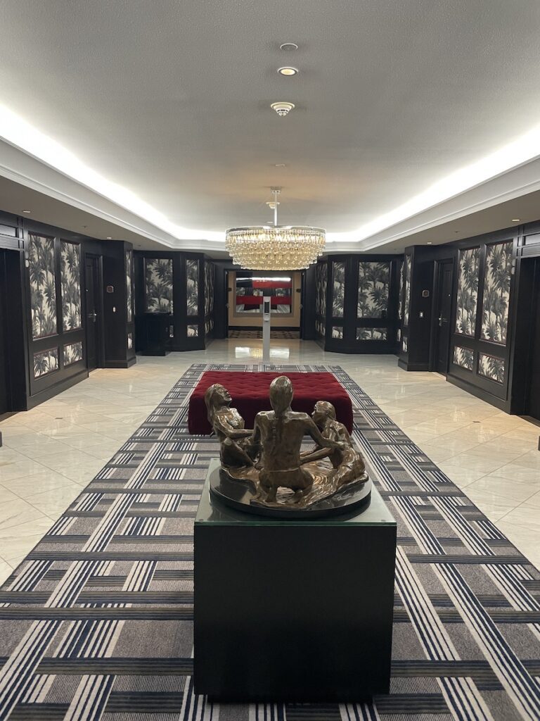 Review & Video: The US Grant, San Diego, a Luxury Collection Hotel Hawaii Calling a room with a group of statues
