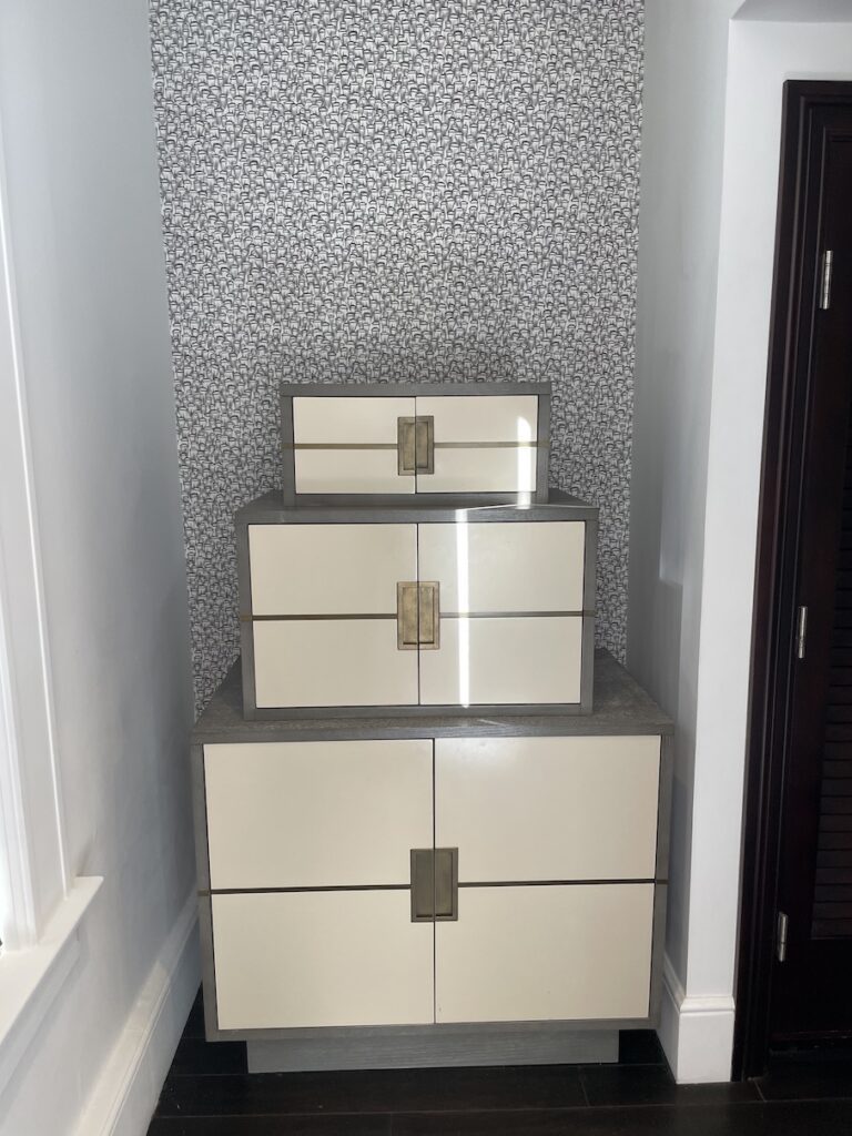 Review & Video: The US Grant, San Diego, a Luxury Collection Hotel Hawaii Calling a group of white drawers