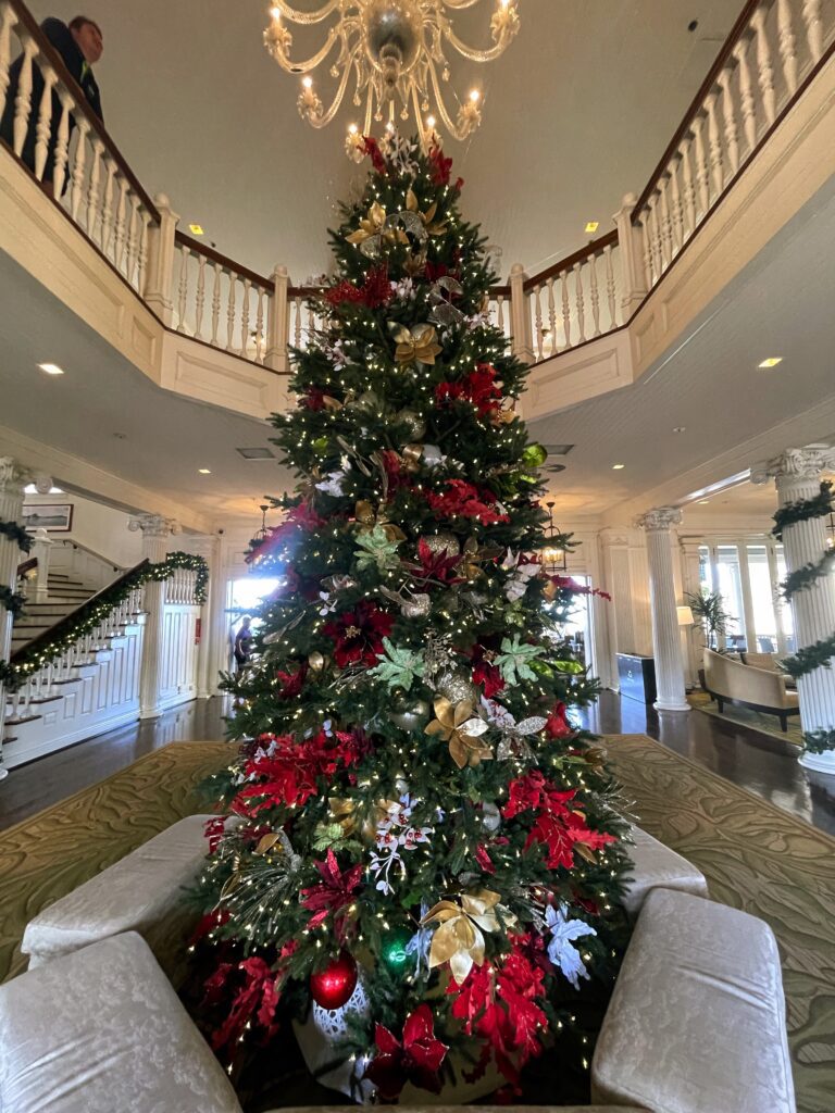 17 Gorgeous Waikiki Hotel Christmas Trees Hawaii Calling a christmas tree in a room with stairs and railings