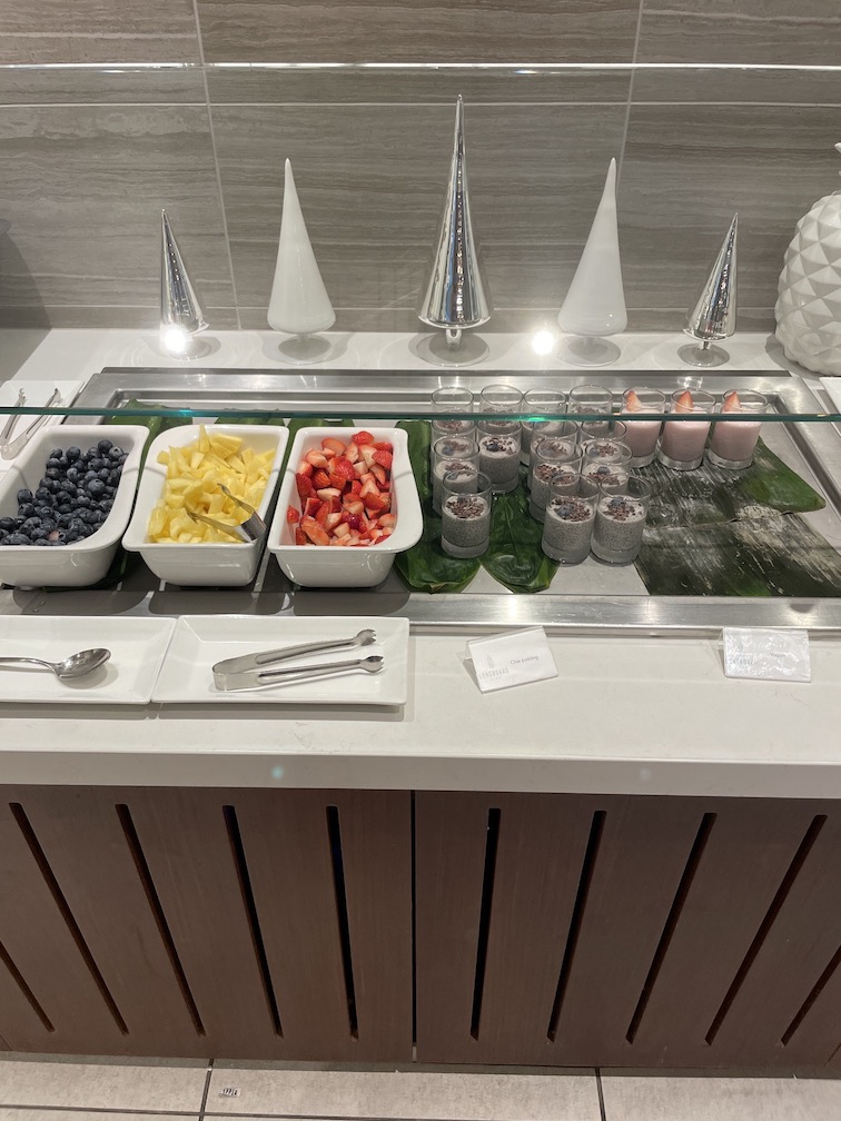Review & Video: 'Alohilani Resort Waikiki Beach, A Unique Oasis Hawaii Calling a buffet with fruit and yogurt