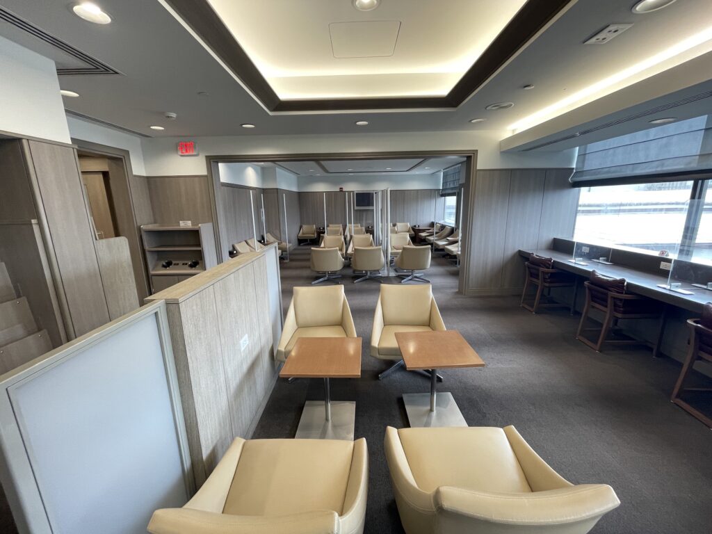 Honolulu Admirals Club | Guide & Review (2025) Hawaii Calling Honolulu Admirals Club seating