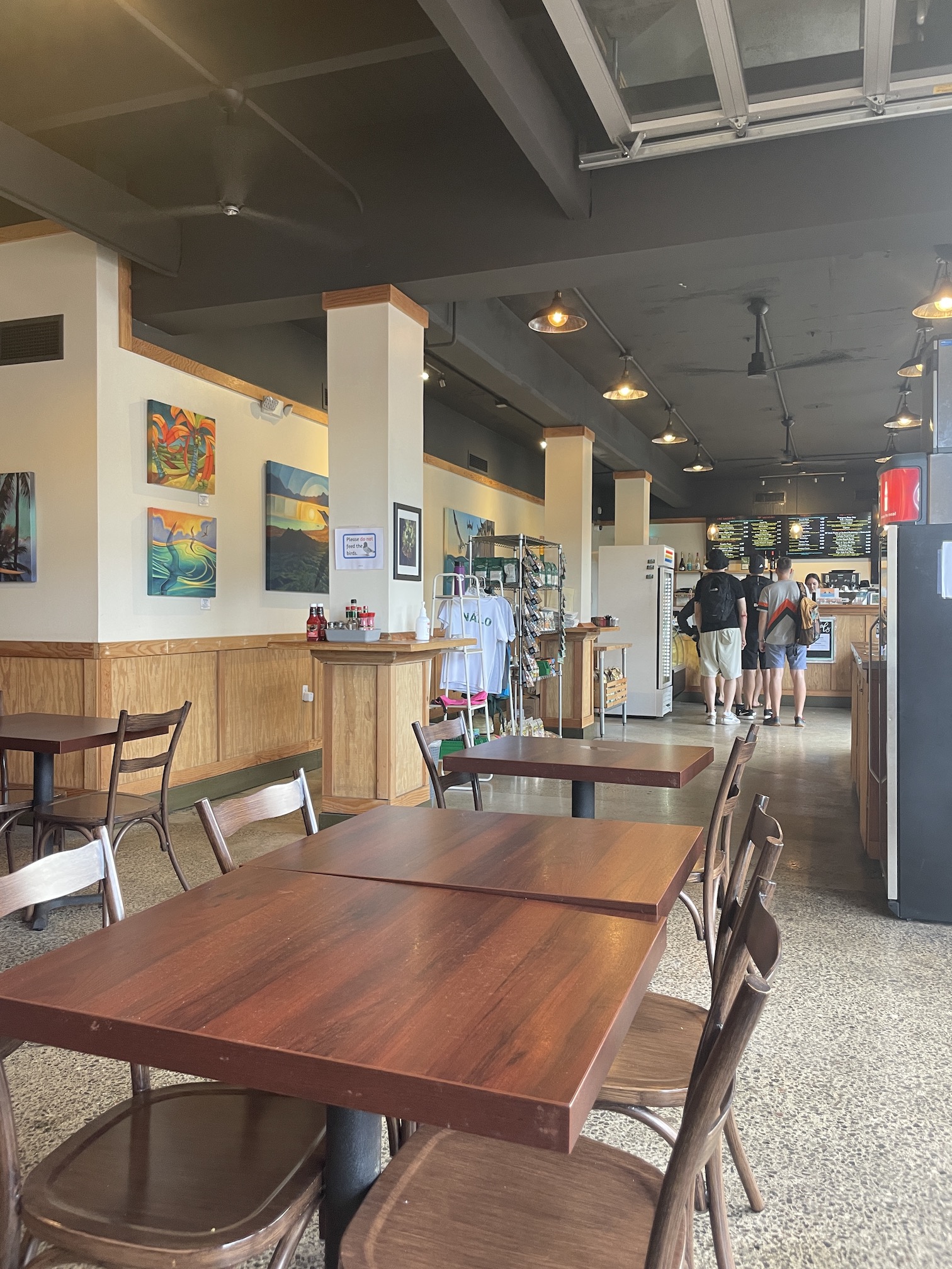 Review: Kalapawai Waimanalo | Extra Fresh Breakfast Hawaii Calling a room with tables and chairs