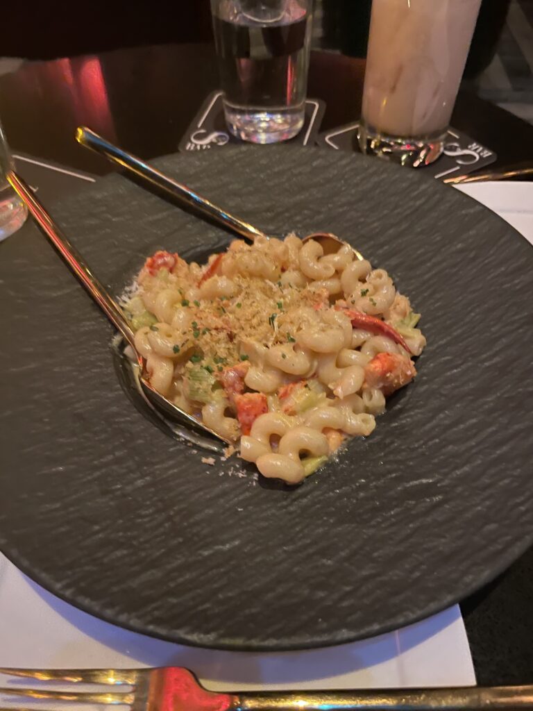 Review: Sexy Sultry S Bar Las Vegas Hawaii Calling Lobster Mac at S Bar Las Vegas