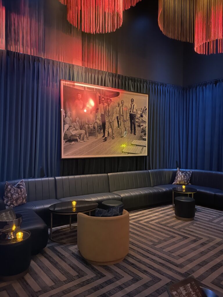 Review: Sexy Sultry S Bar Las Vegas Hawaii Calling a room with a couch and a picture on the wall