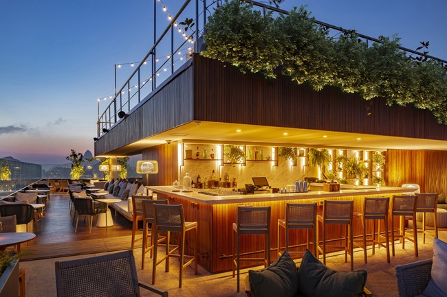 New Rooftop Lounge Bar - Isabel Lounge, at the Hilton Copacabana Rio de Janeiro Hawaii Calling The cosmopolitan Isabel Lounge