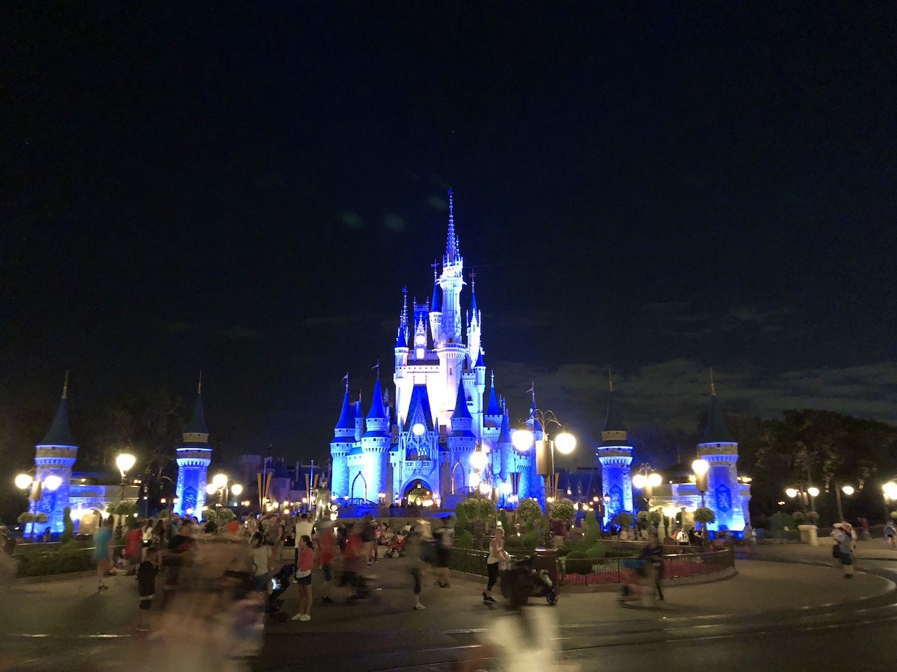 Hilton Orlando Bonnet Creek Resort is at Disney's Doorstep Hawaii Calling Magic Kingdom at night