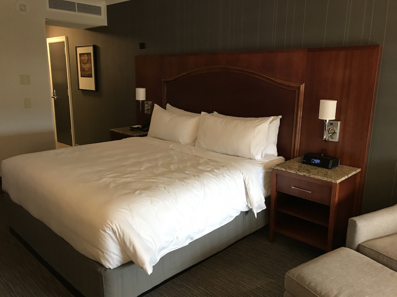 JW Marriott Houston (Galleria) - Sophisticated Business Hotel Hawaii Calling JW Marriott Houston bedroom
