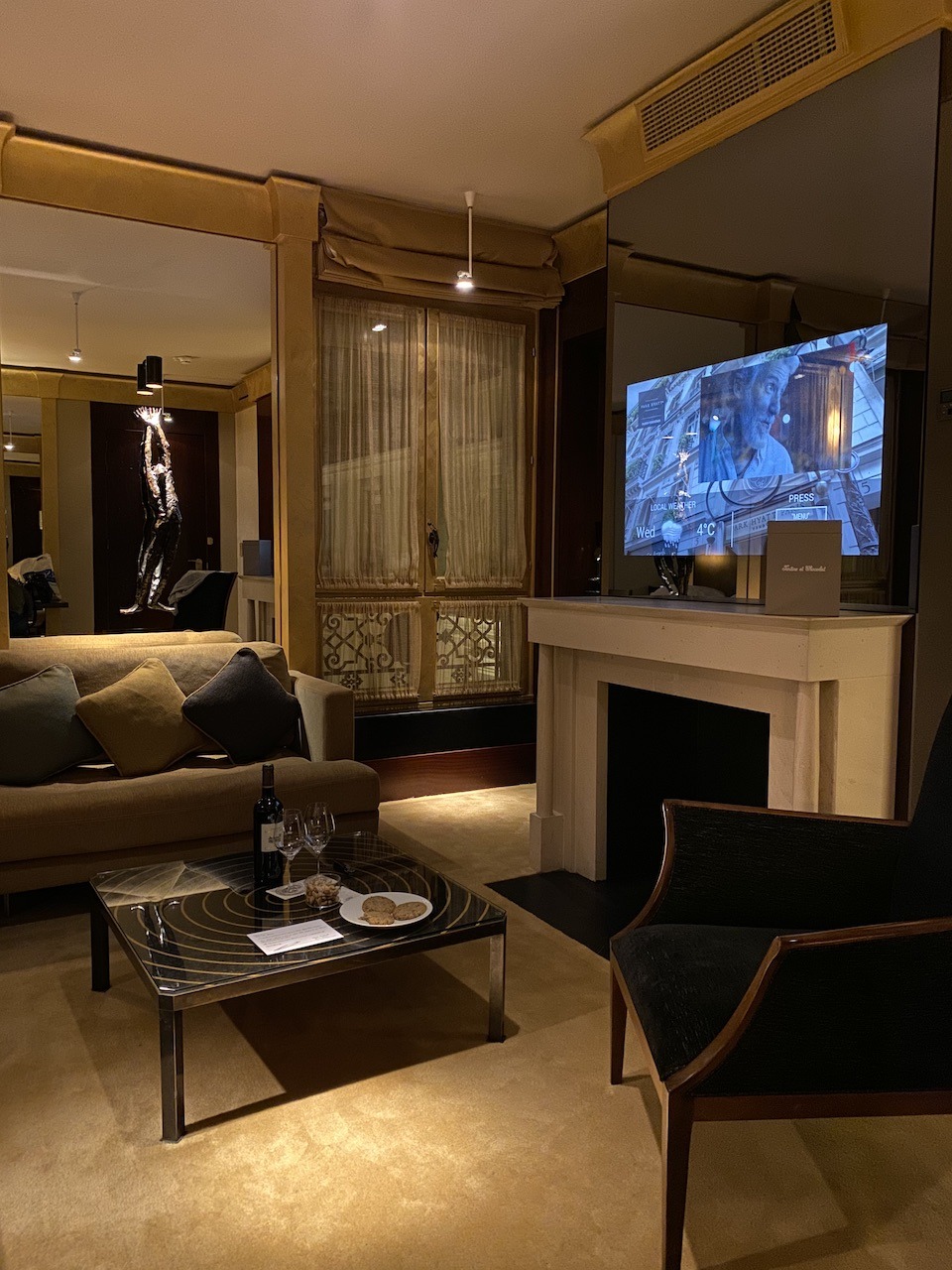 Park Hyatt Paris Vendome - Classic Parisian Luxury Hawaii Calling Park Hyatt Vendome suite seating