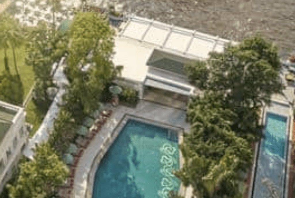 The Top 5 Luxury Hotels in Bangkok, Thailand (2025) Hawaii Calling Mandarin-Oriental-pool