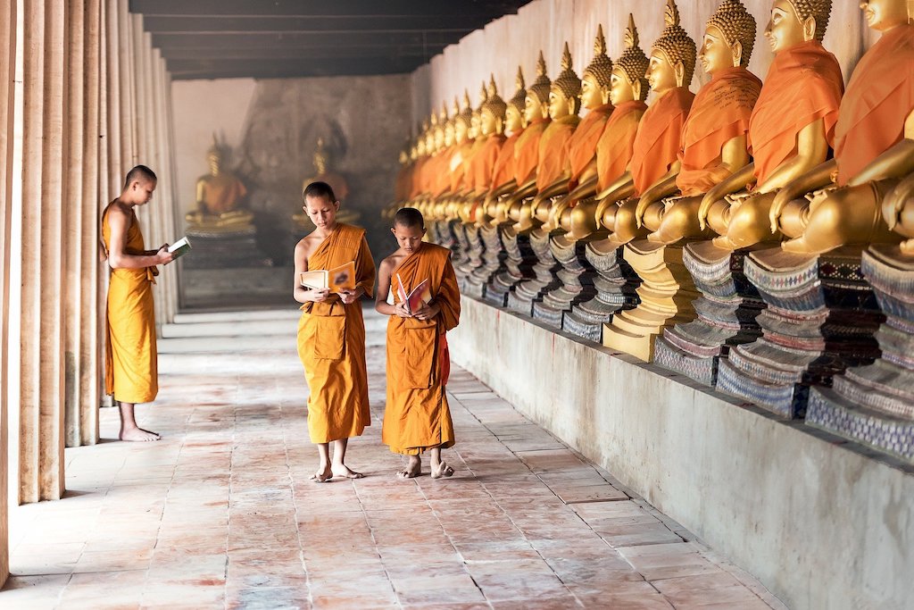 The Best Time of Year to Visit Thailand 2023 Hawaii Calling Monks praying in Bangkok